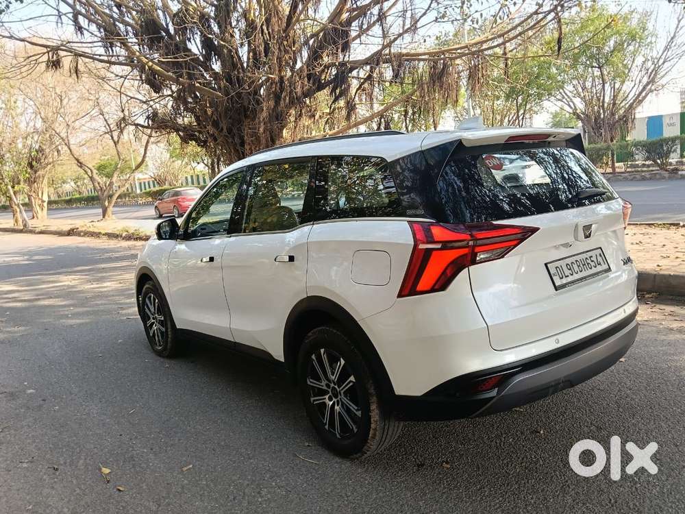 Mahindra Xuv700 2.2 Ax 7 Diesel At Luxury Pack Str, 2025, Petrol