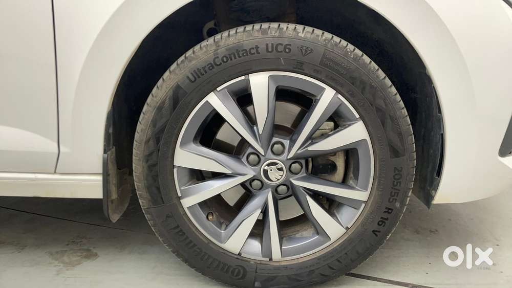 Skoda Slavia Style 1.5l Tsi Dsg, 2024, Petrol