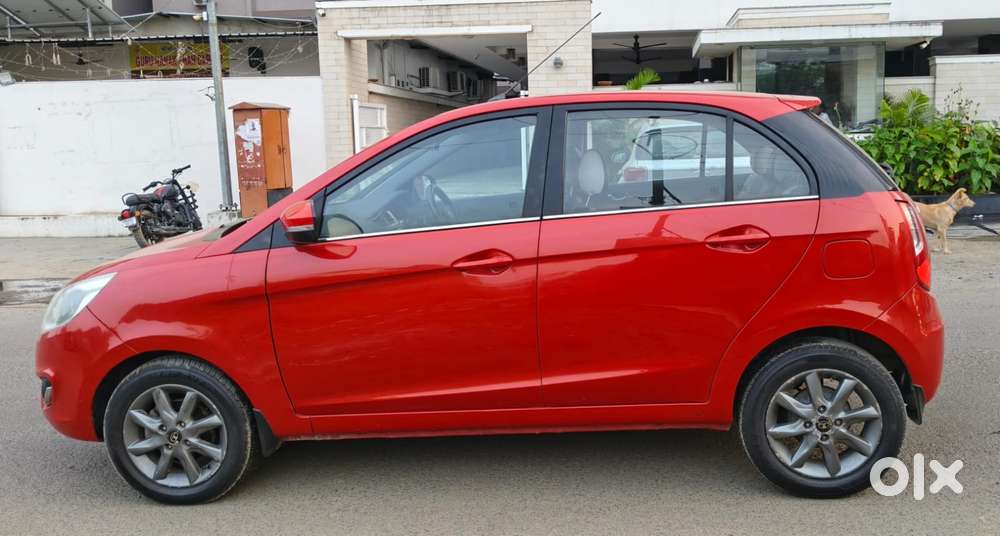 Tata Bolt Revotron Xt, 2015, Petrol