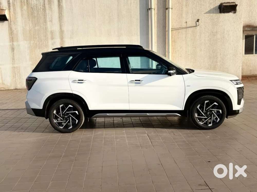 Hyundai Alcazar, 2025, Petrol