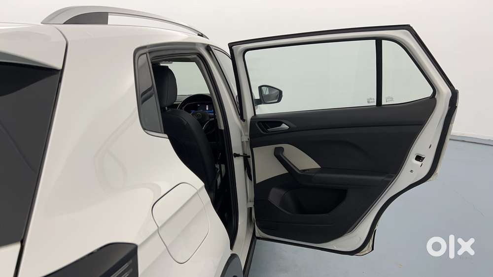 Volkswagen Taigun Topline 1.0 Tsi At (electric Seats), 2022, Petrol