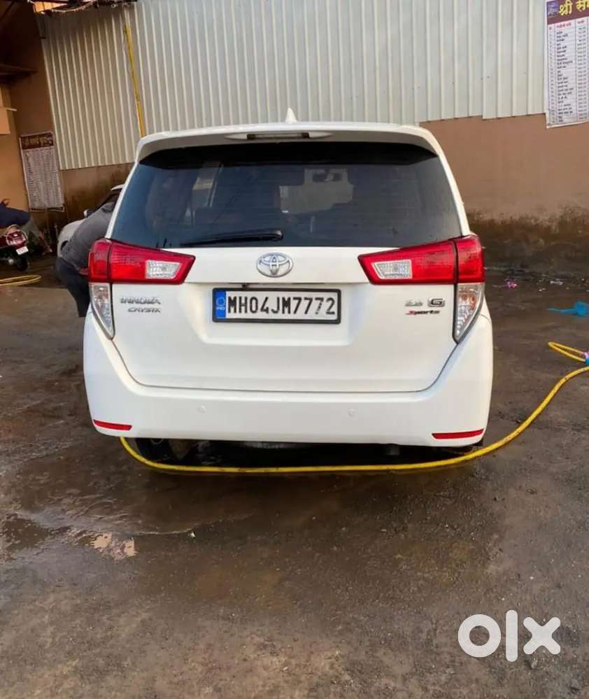 Toyota Innova Crysta 2018 Diesel Well Maintained