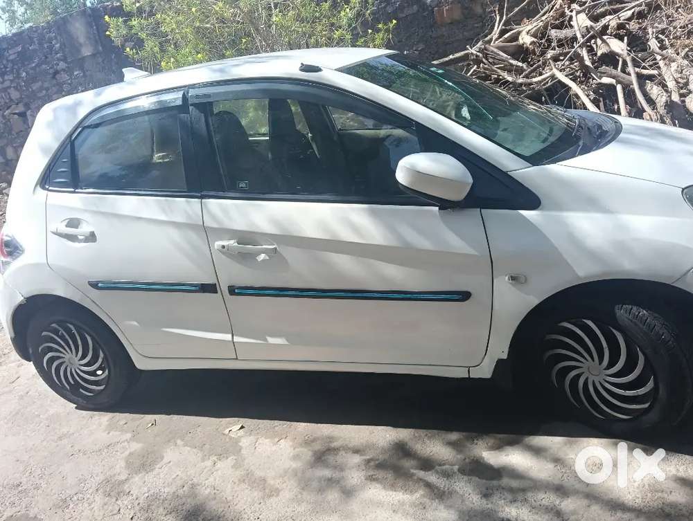 Honda Brio Welcondition Charon Power Window Power Steering Chilled
