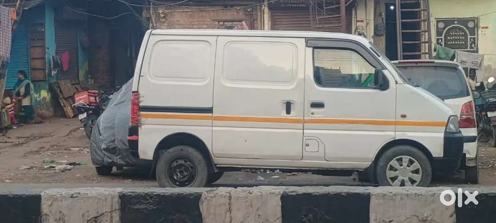 Isko Lena Ho Vahi Call Kar