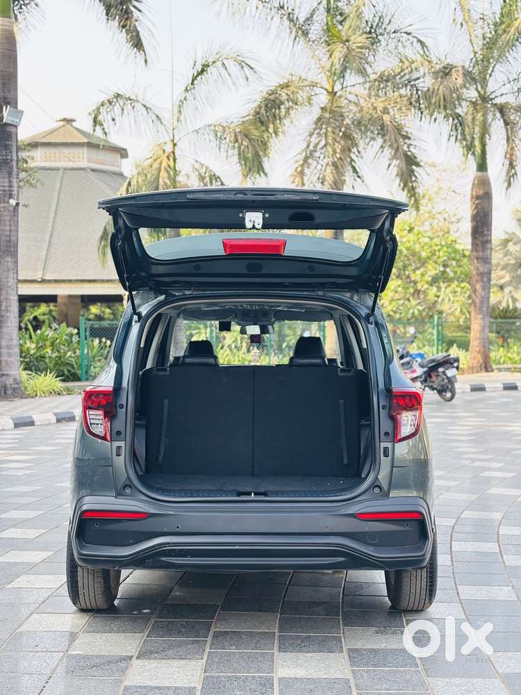 Kia Carens G1.5 6mt Gravity, 2024, Petrol