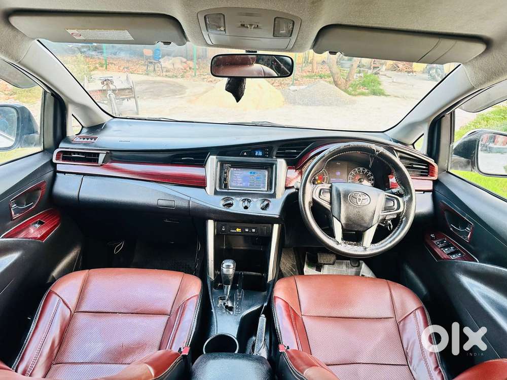 Toyota Innova Crysta 2.7 Gx At 8s, 2017, Diesel