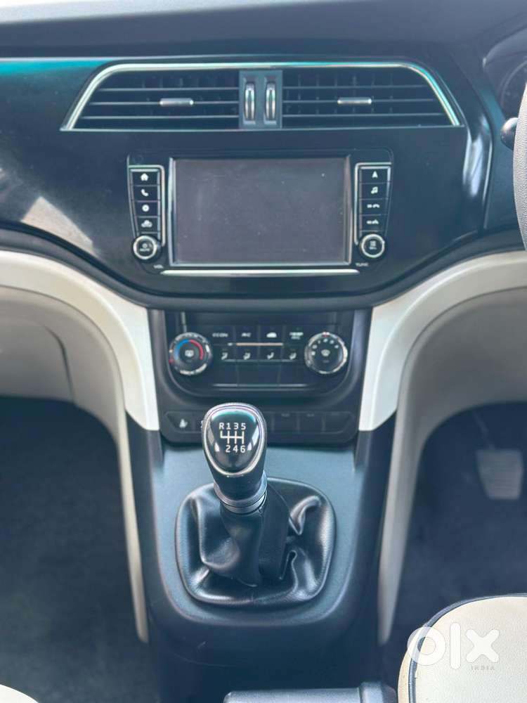 Mahindra Marazzo M6 8str, 2019, Diesel