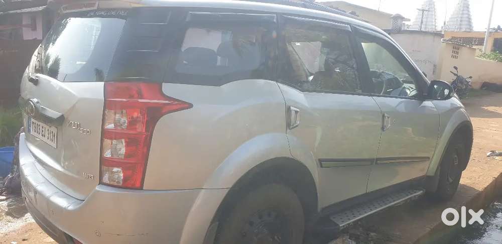 Mahindra Xuv500 2016 Diesel 140000 Km Driven