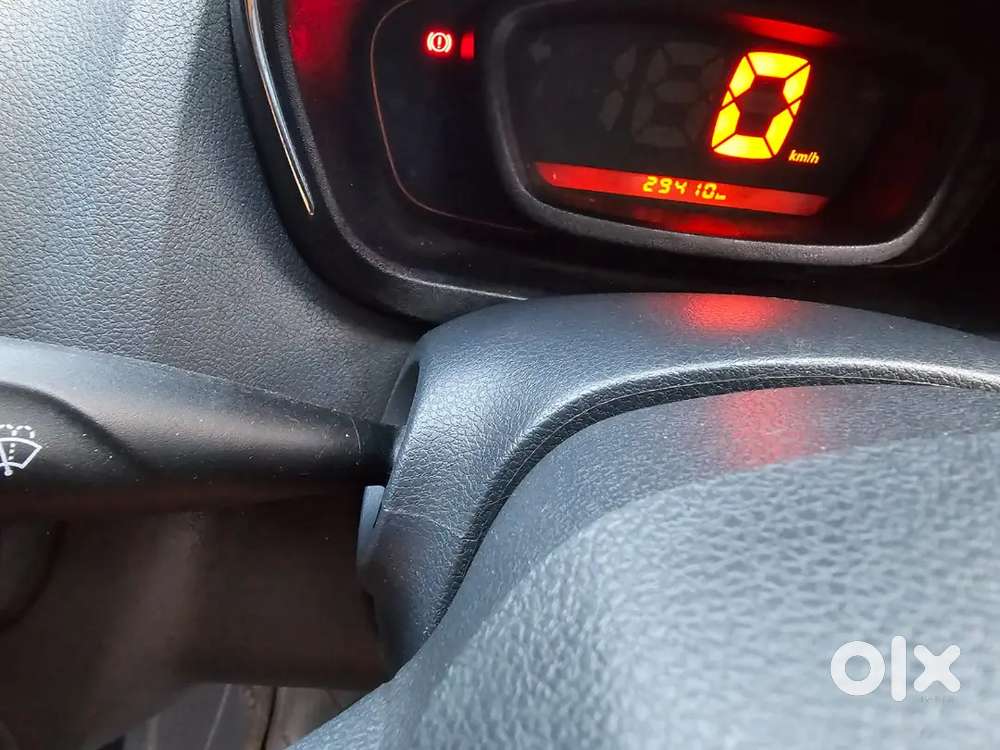 Renault Kwid 2016 Petrol Well Maintained