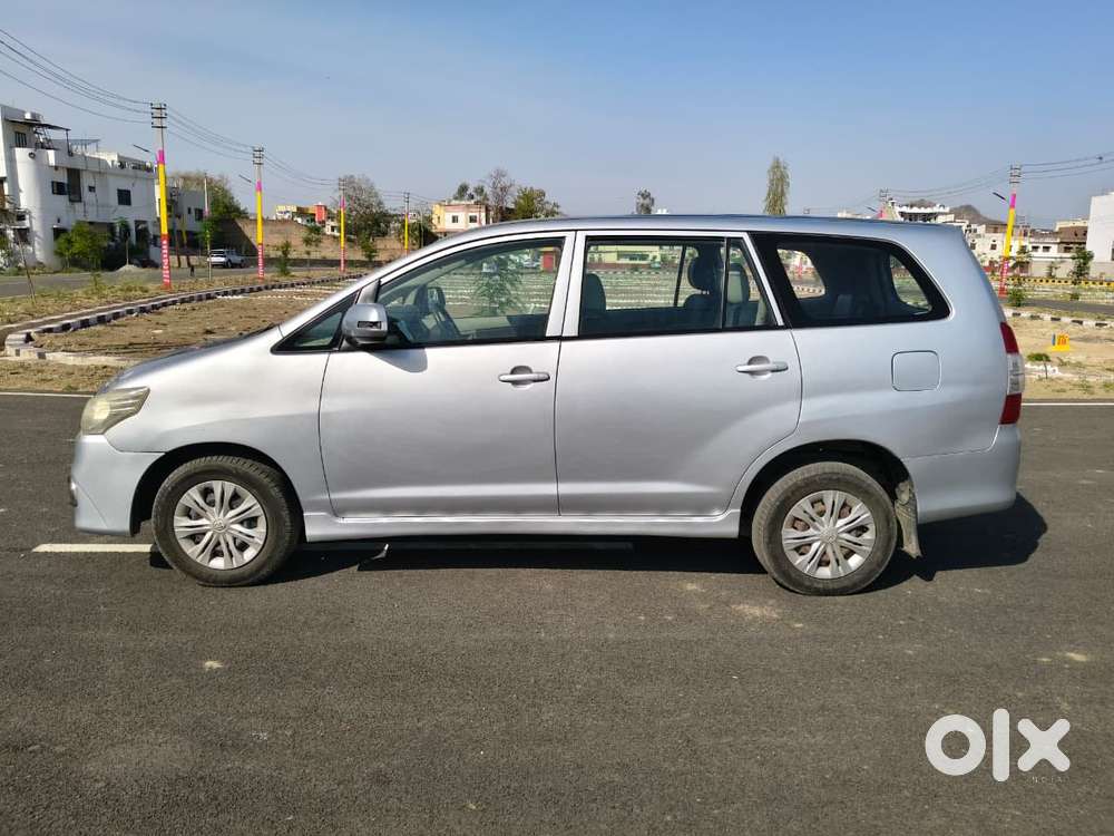 Toyota Innova 2.5 G (diesel) 8 Seater, 2013, Diesel