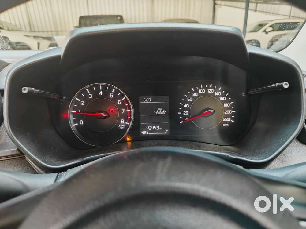 Maruti Suzuki Swift 1.2 Vxi (o), 2024, Petrol