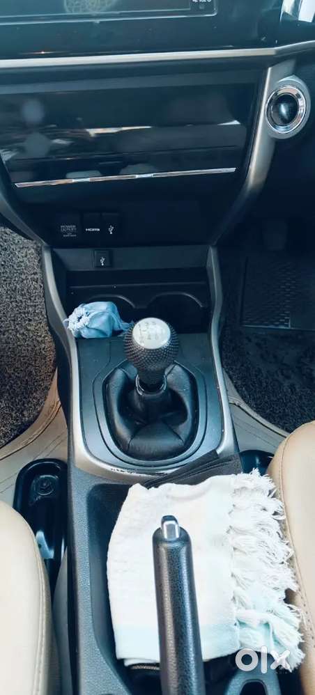 Honda City 2019 ,  Variant, First Owner, Lunar Silver Metallic Color.