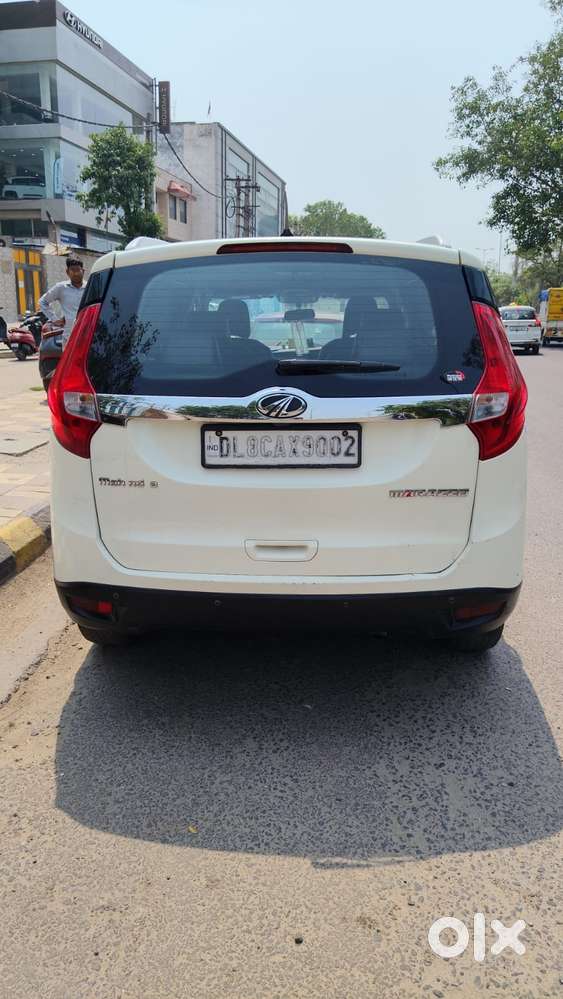 Mahindra Marazzo M6, 2019, Diesel