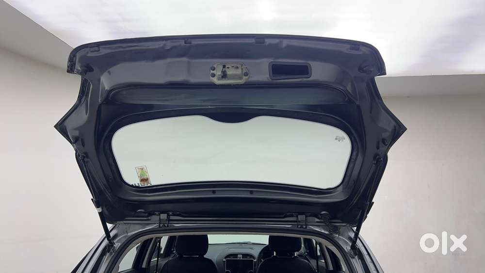 Tata Tiago Xe, 2022, Petrol