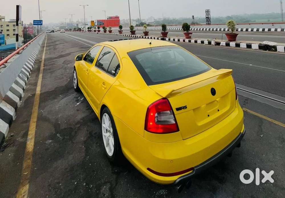 Skoda Laura Rs 2011 Petrol 55000 Km Driven