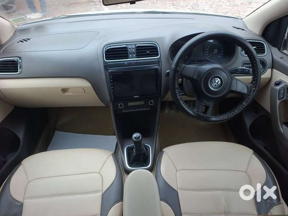 Volkswagen Vento 2010-2013 Petrol Highline, 2012, Petrol