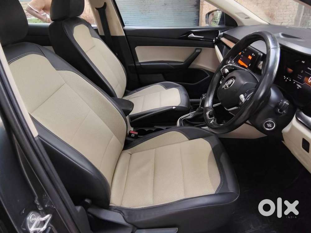 Skoda Slavia Style 1.0l Tsi At, 2022, Petrol