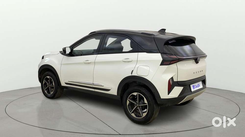 Tata Nexon Fearless S Purple 1.2 Revotron Petrol 6mt Dual Tone, 2025..