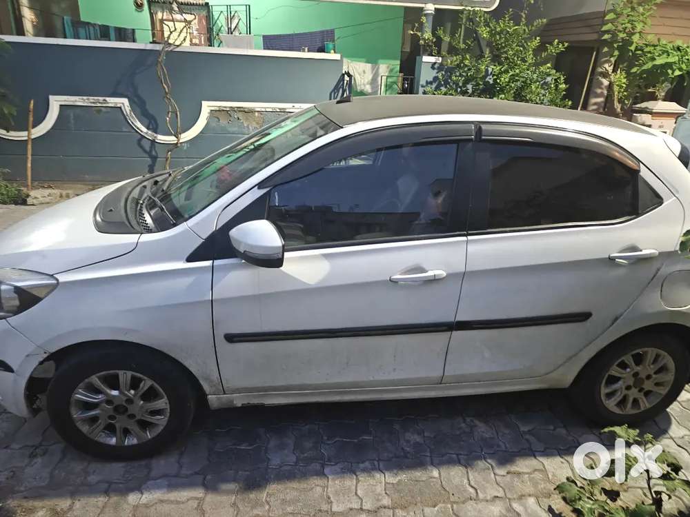 Tata Tiago Petrol Amt 2017