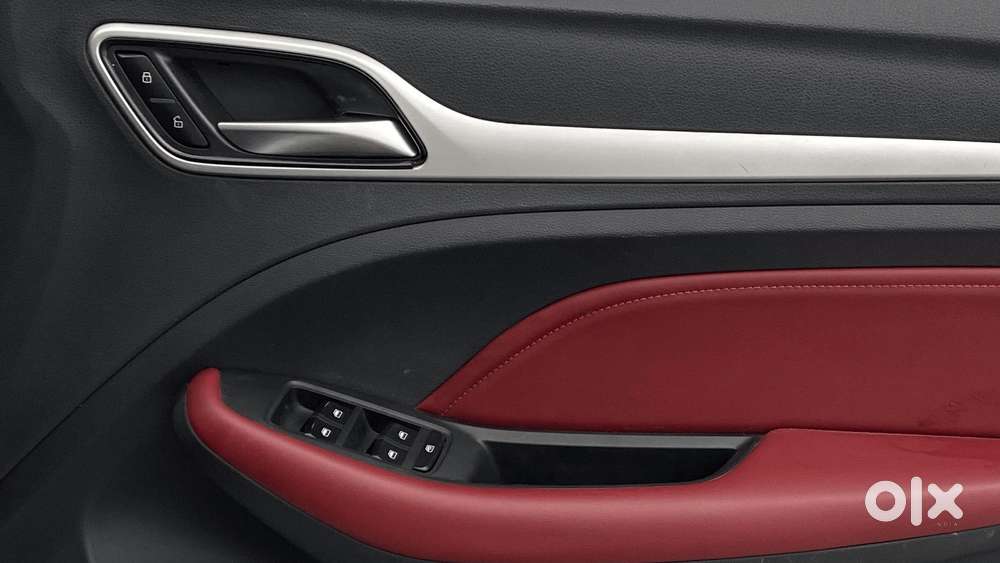 Mg Astor 1.5 Savvy Cvt S Red, 2022, Petrol