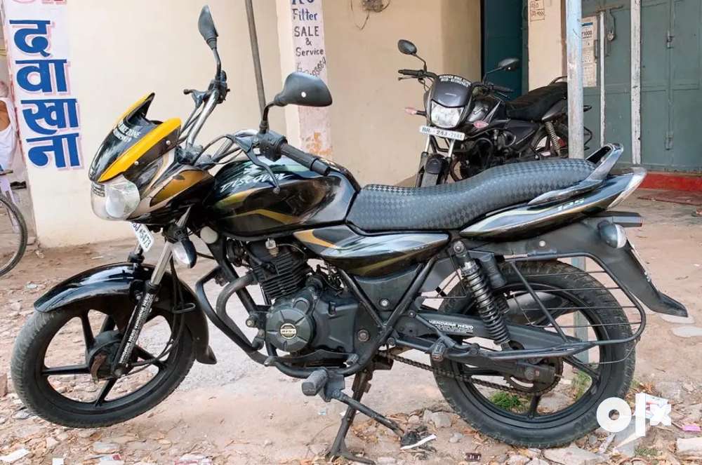 Bike bajaj discover 125cc hot sale