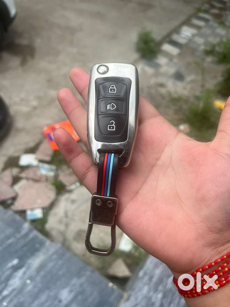 Tata Nexon Cng & Hybrids 36000 Km Driven