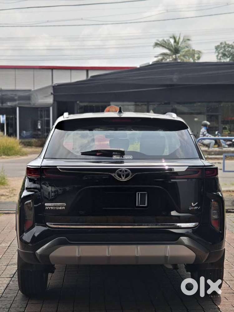 Toyota Urban Cruiser Hyryder 1.5 V Hybrid, 2026, Petrol