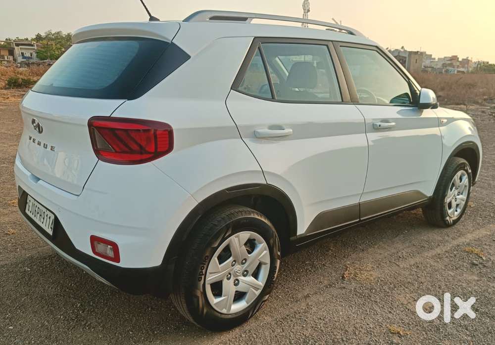 Hyundai Venue S Plus Mt 1.2 Kappa, 2022, Petrol