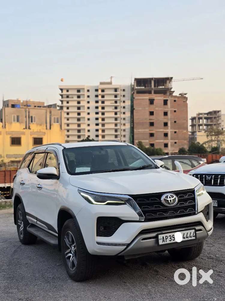 Toyota Fortuner 2022 Diesel 113000 Km Driven