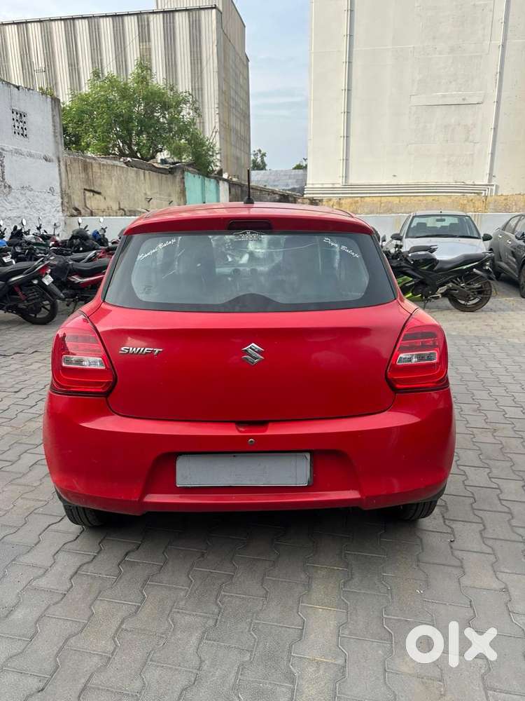 Maruti Suzuki Swift Amt Vdi, 2018, Petrol