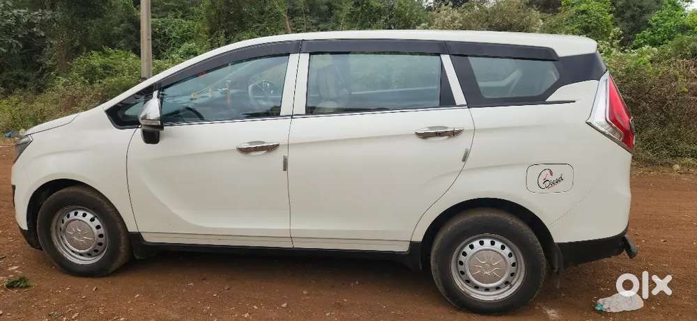 Mahindra Marazzo 2021 Diesel 142000 Km Driven