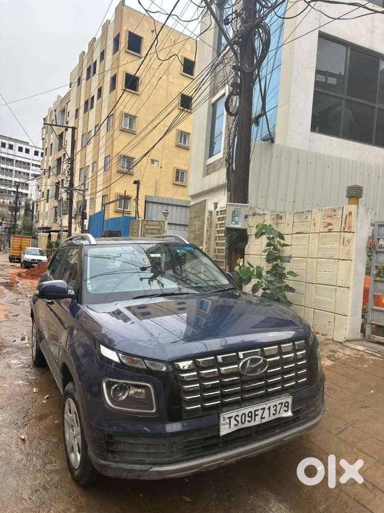 Hyundai Venue 2022 Petrol Excellent Condition