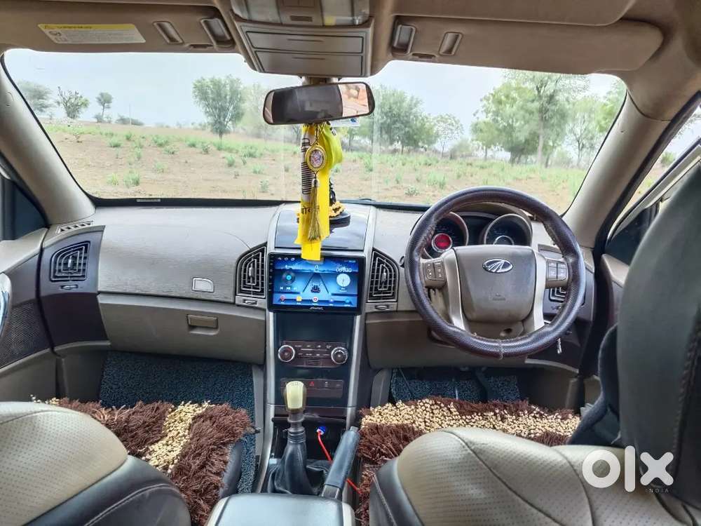 Mahindra Xuv500 2015
