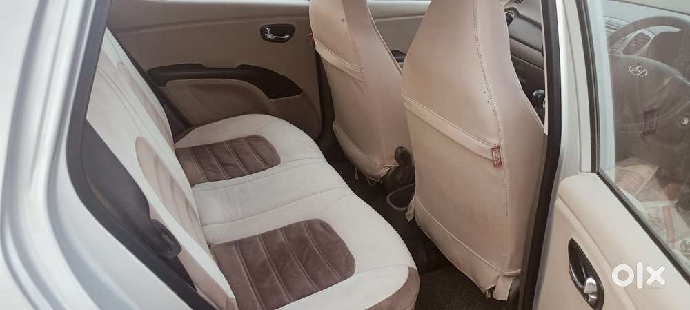 Hyundai I10 Sportz 1.1l, 2015, Cng & Hybrids