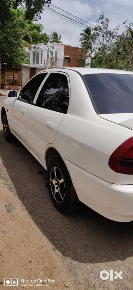 Mitsubishi Lancer 2004 Petrol 170000 Km Driven