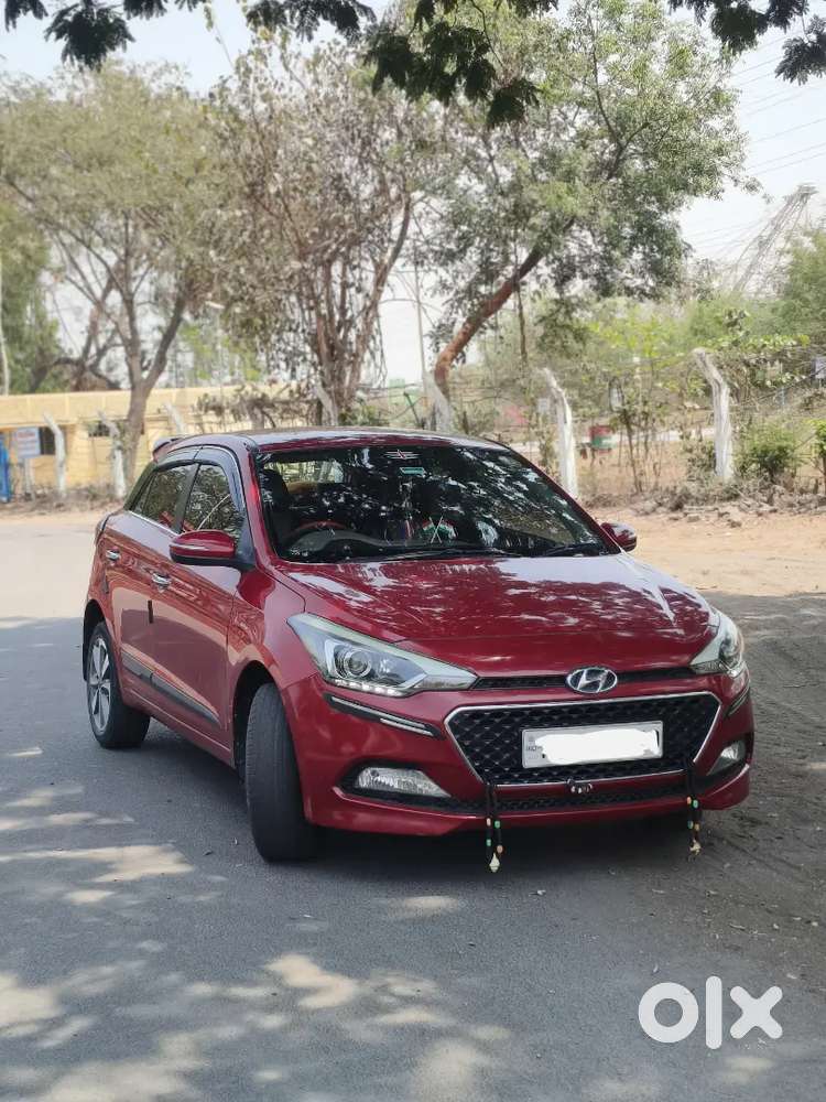 Hyundai 2016 Model Asta Crdi Diesel