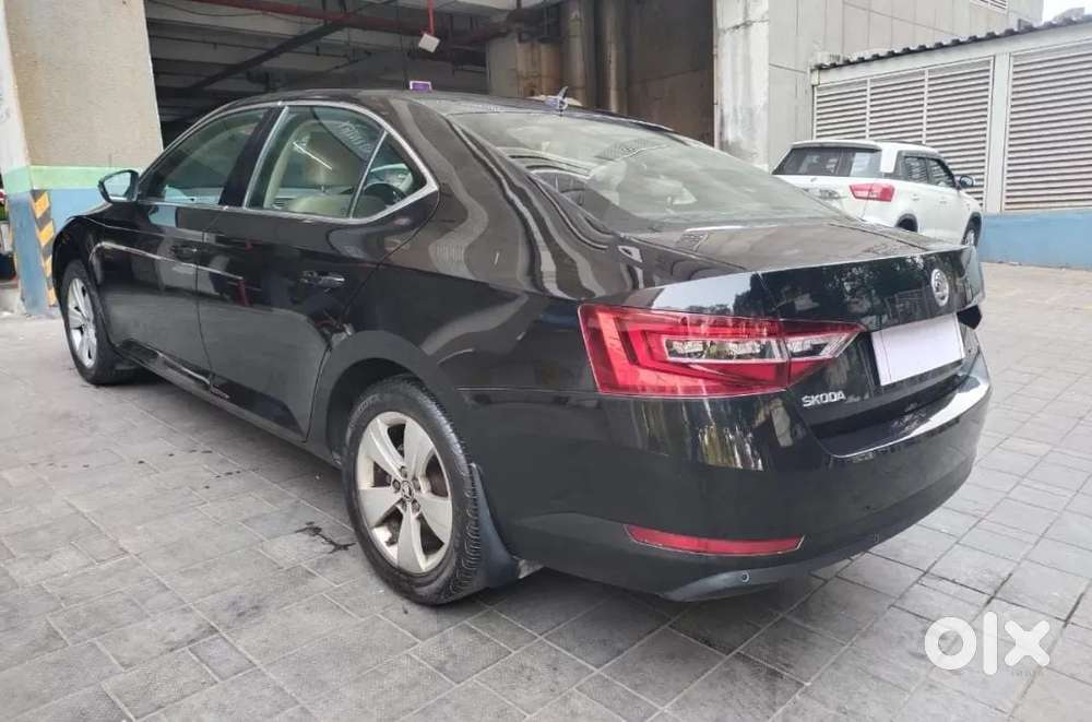 Skoda Superb [ ] 1.8 Style Tsi At, 2017, Petrol