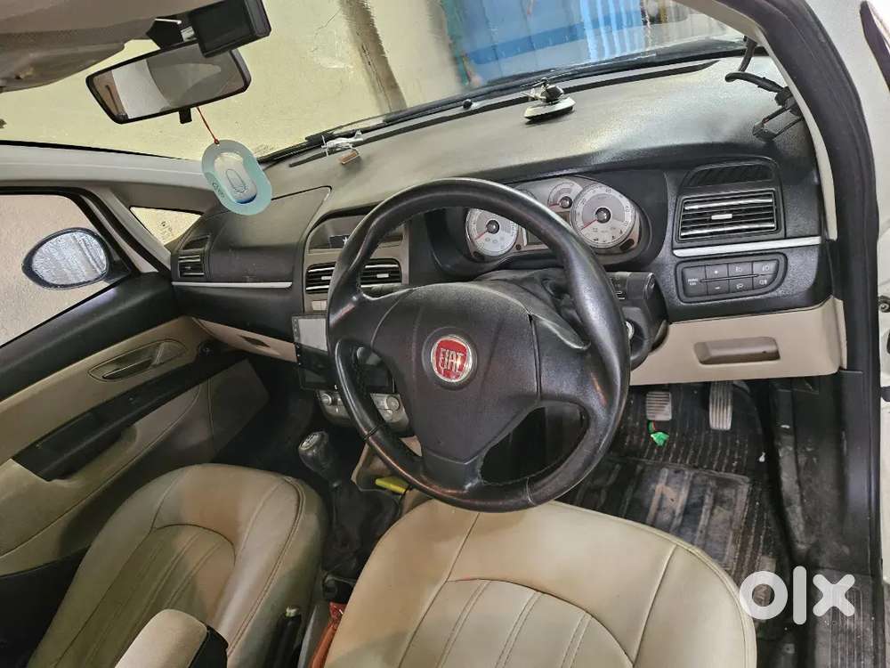 Fiat Linea Emotion Dec-2012 Petrol