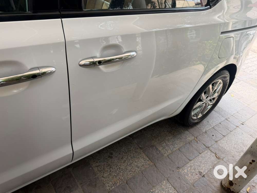 Kia Carnival Limousine 2021
