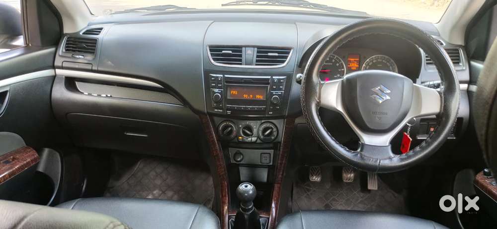 Maruti Suzuki Swift Vxi + Manual, 2017, Petrol