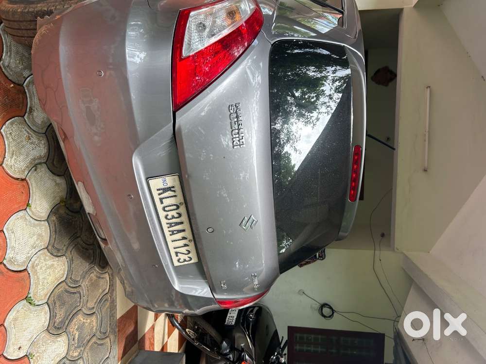 Maruti Suzuki Swift Lxi 2016
