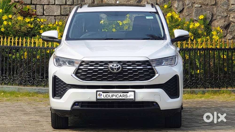 Toyota Innova Hycross 2.0 Vx (o) Hybrid 7 Str, 2024, Petrol