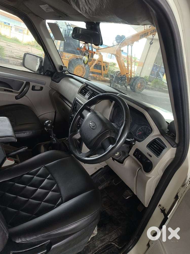 Mahindra Scorpio Classic 2.2 S 11 Mt 7 Str, 2019, Diesel