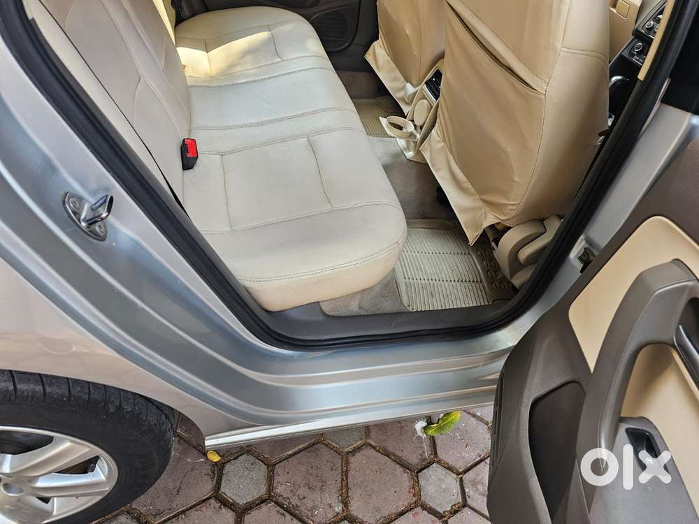 Volkswagen Vento 1.5 Highline Plus At 16 Alloy, 2012, Petrol