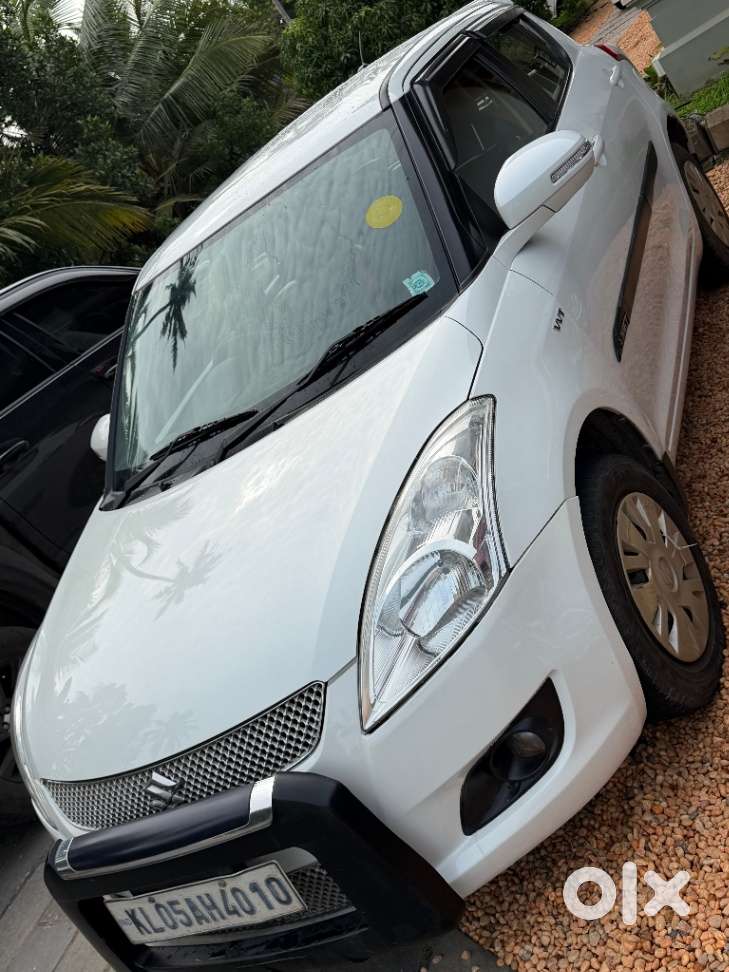 Maruti Suzuki Swift Vxi + Manual, 2013, Petrol