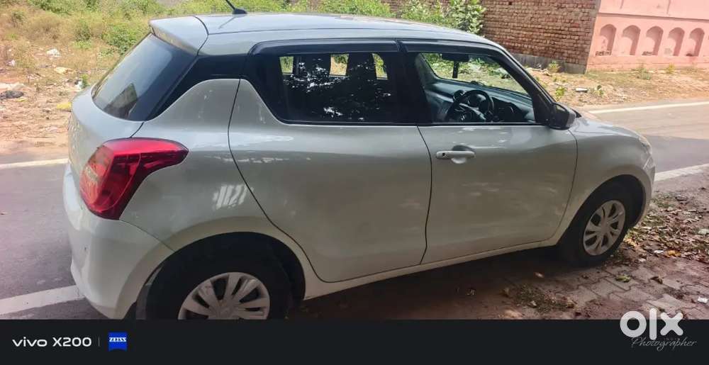 Maruti Suzuki Swift 2022 Petrol 68120 Km Driven