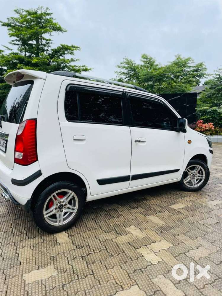 Maruti Suzuki Wagon R Vxi 1.0, 2016, Petrol