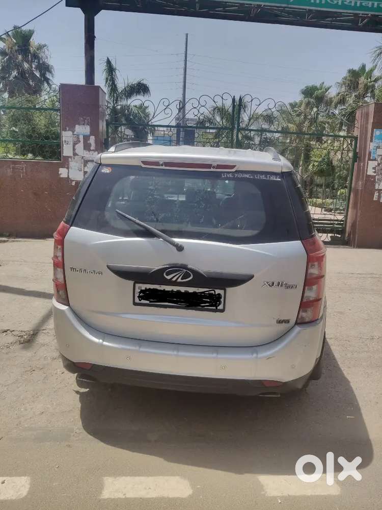 Mahindra Xuv500 2017 Petrol 38000 Km Driven