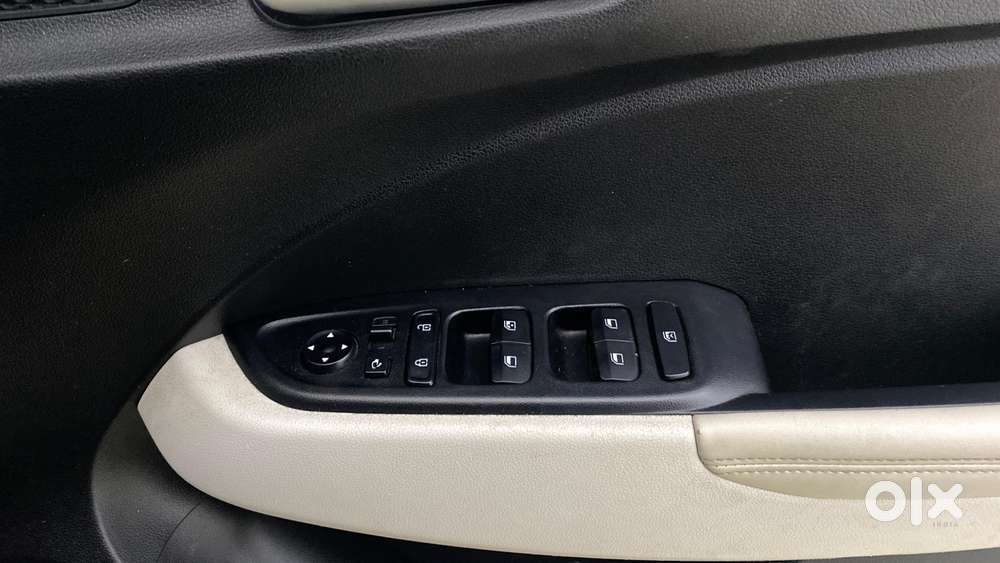 Hyundai Venue [ ] 1.0 Sx (o) Turbo Imt, 2022, Petrol