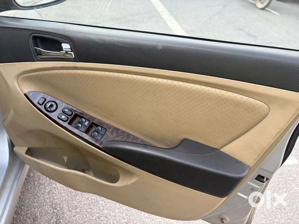 Hyundai Verna Vtvt 1.6 Sx, 2011, Petrol